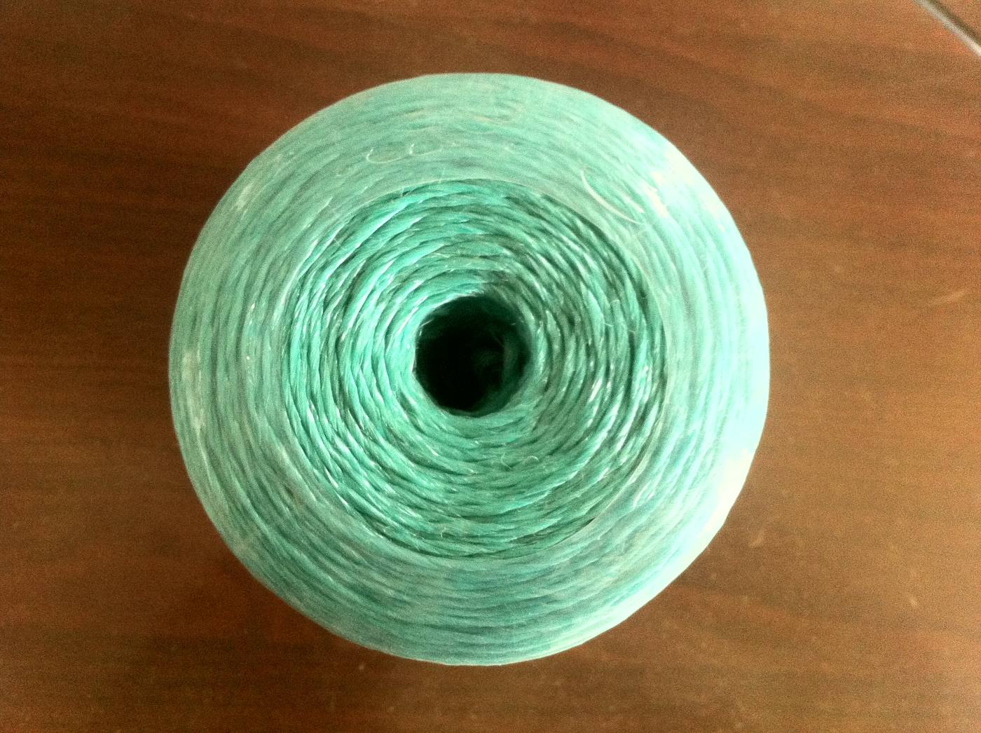 Green multifilament polyethylene twine, used for netting and small-line fishing use